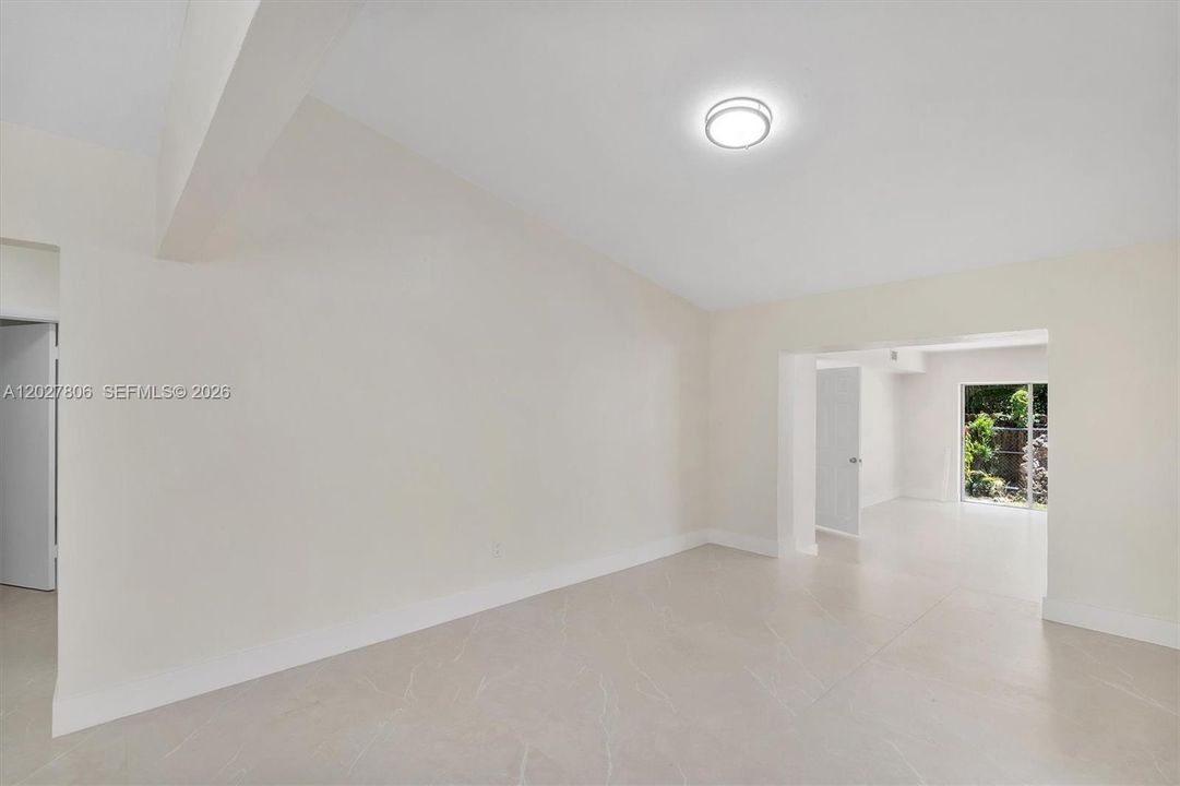 For Rent: $3,999 (3 beds, 2 baths, 2245 Square Feet)