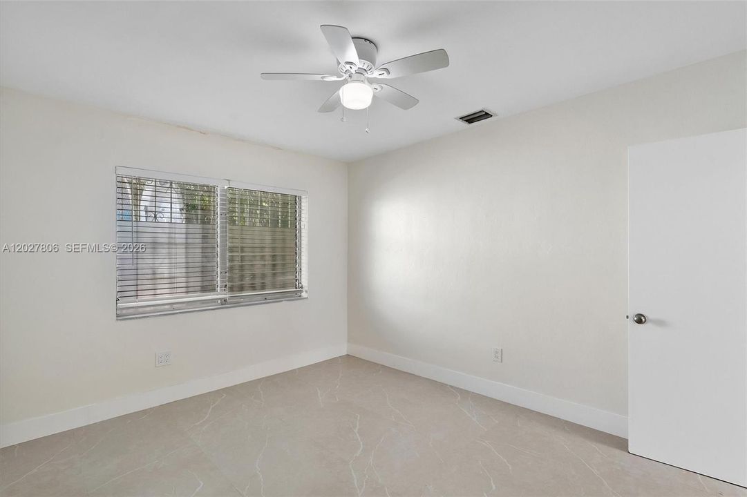 For Rent: $3,999 (3 beds, 2 baths, 2245 Square Feet)