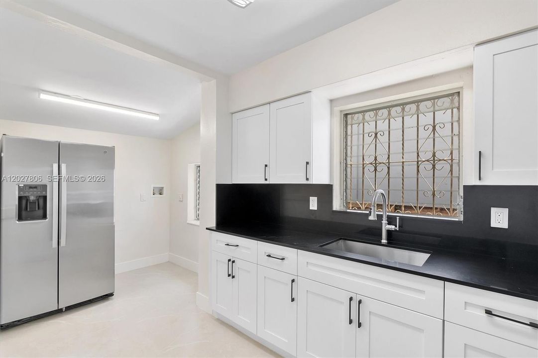 For Rent: $3,999 (3 beds, 2 baths, 2245 Square Feet)