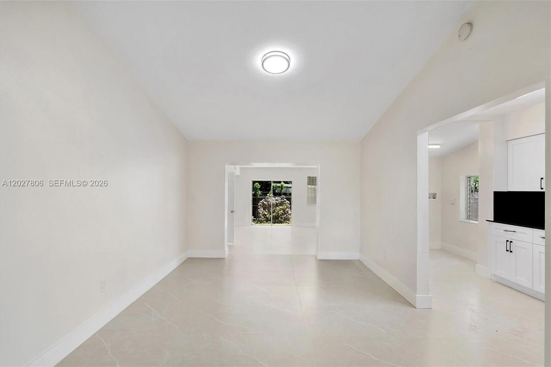For Rent: $3,999 (3 beds, 2 baths, 2245 Square Feet)