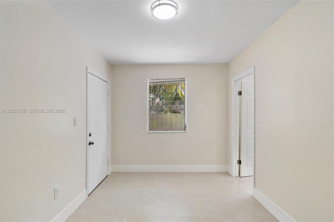 For Rent: $3,999 (3 beds, 2 baths, 2245 Square Feet)