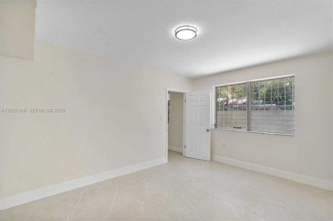 For Rent: $3,999 (3 beds, 2 baths, 2245 Square Feet)