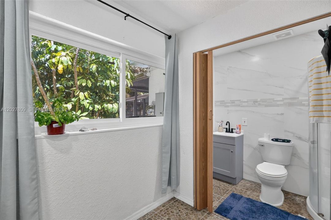En Venta: $749,000 (3 camas, 2 baños, 1790 Pies cuadrados)
