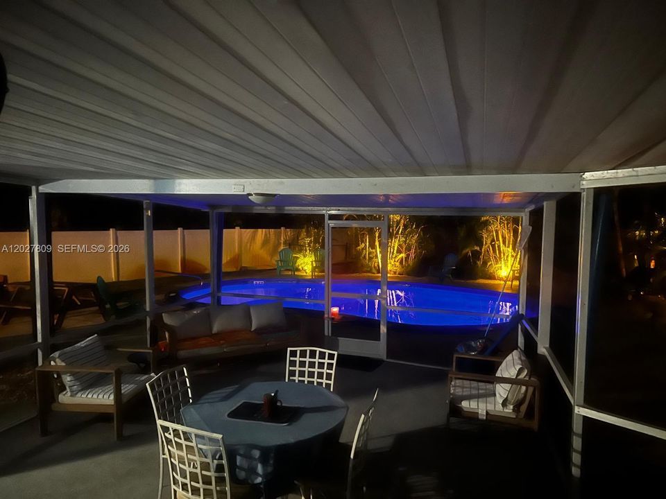En Venta: $749,000 (3 camas, 2 baños, 1790 Pies cuadrados)