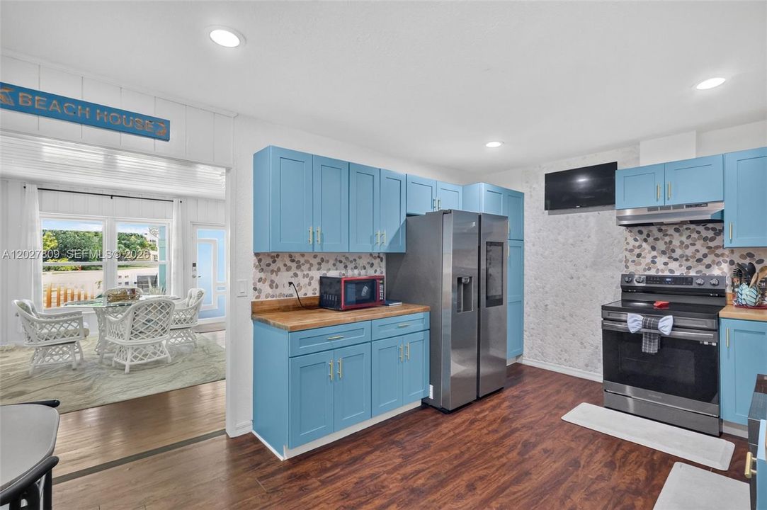 En Venta: $749,000 (3 camas, 2 baños, 1790 Pies cuadrados)