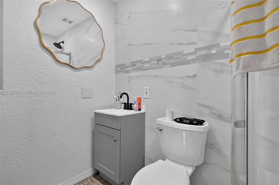 En Venta: $749,000 (3 camas, 2 baños, 1790 Pies cuadrados)