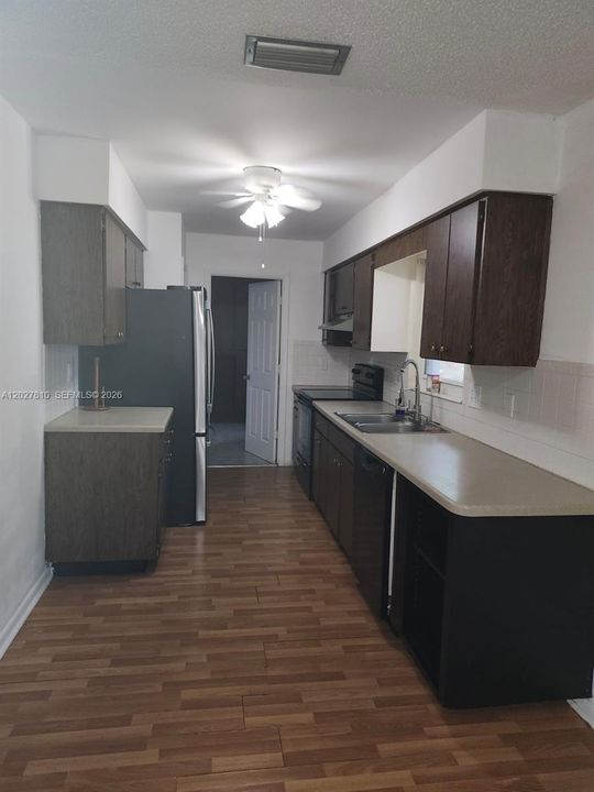 For Rent: $1,600 (2 beds, 2 baths, 0 Square Feet)