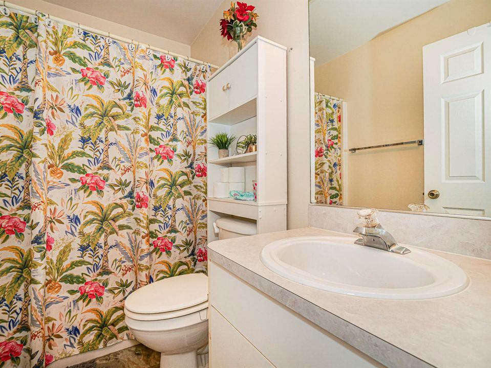 27 Waterford Lakes
