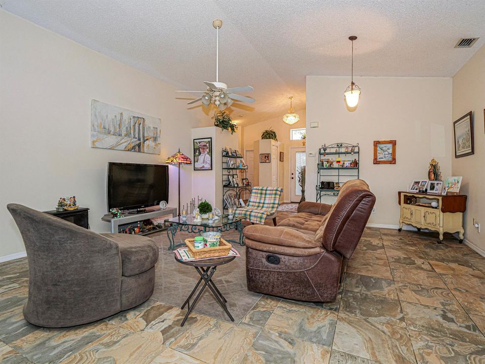 10 Waterford Lakes