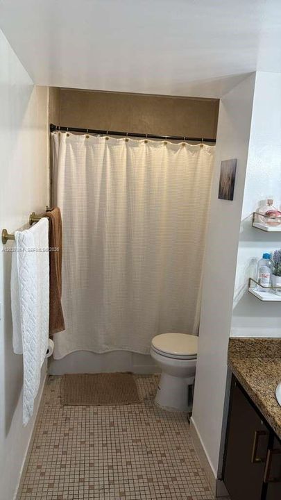 На продажу: $349,000 (2 спален, 1 ванн, 1046 Квадратных фут)