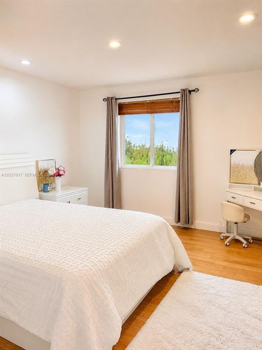 En Venta: $679,999 (4 camas, 2 baños, 2232 Pies cuadrados)