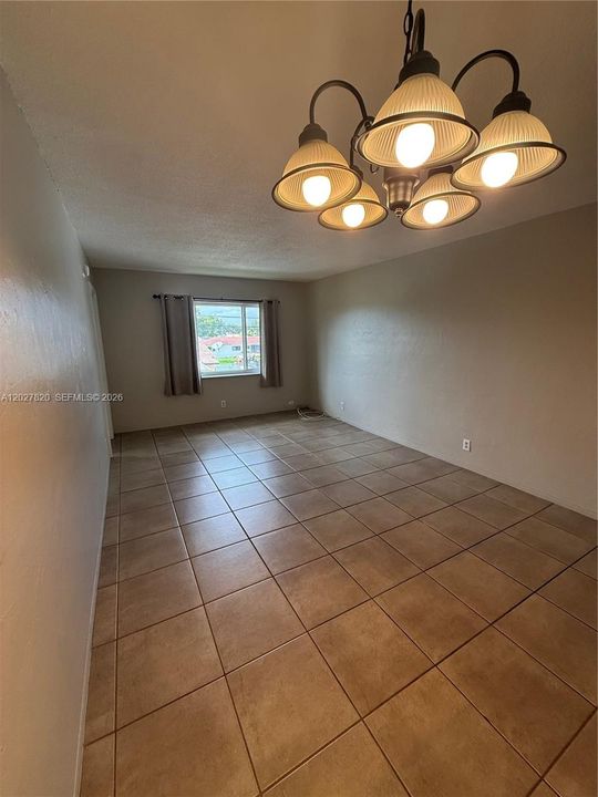 For Rent: $2,200 (2 beds, 2 baths, 3918 Square Feet)