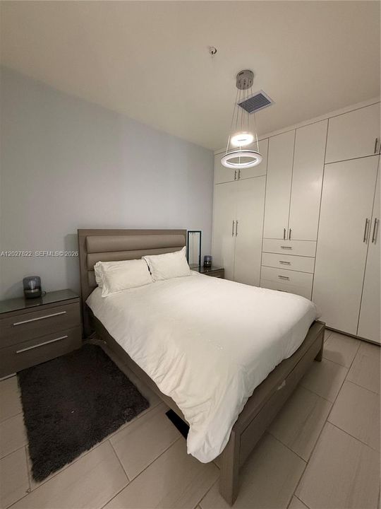 For Sale: $449,000 (3 beds, 2 baths, 1135 Square Feet)