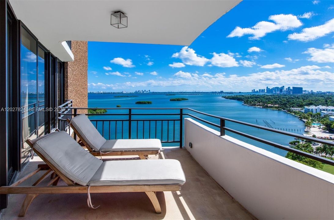 For Rent: $15,000 (3 beds, 3 baths, 2957 Square Feet)