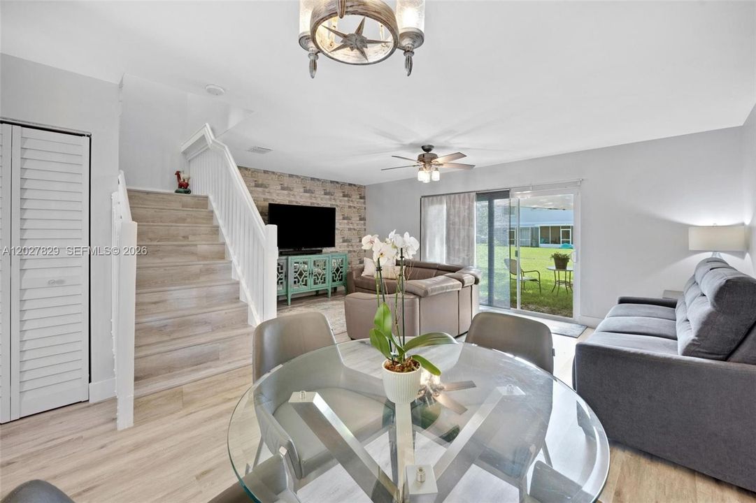 Living/Dining Area