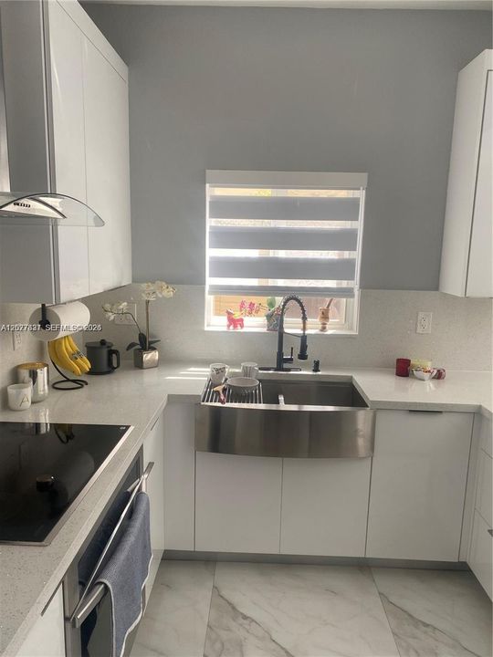 В аренду: $2,650 (2 спален, 2 ванн, 1150 Квадратных фут)