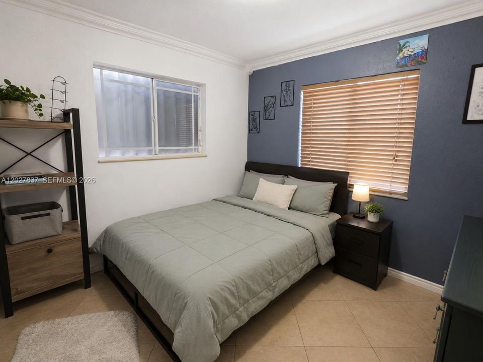 В аренду: $3,300 (3 спален, 2 ванн, 1000 Квадратных фут)