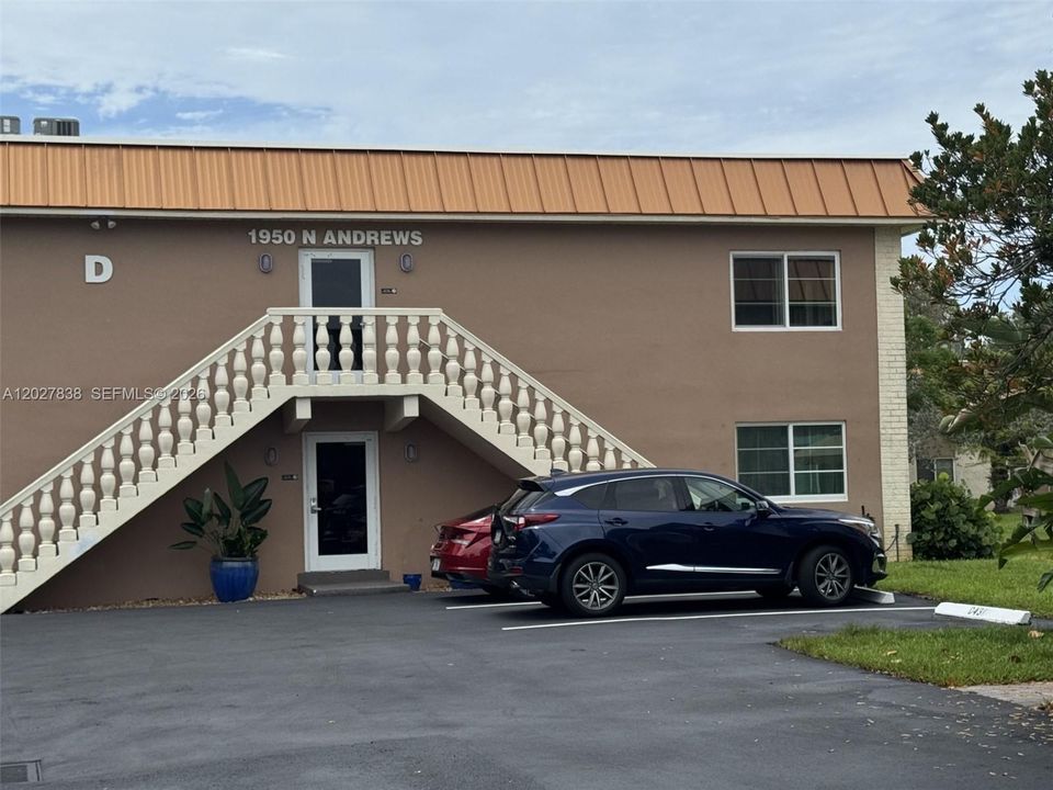 For Sale: $158,500 (1 beds, 1 baths, 750 Square Feet)