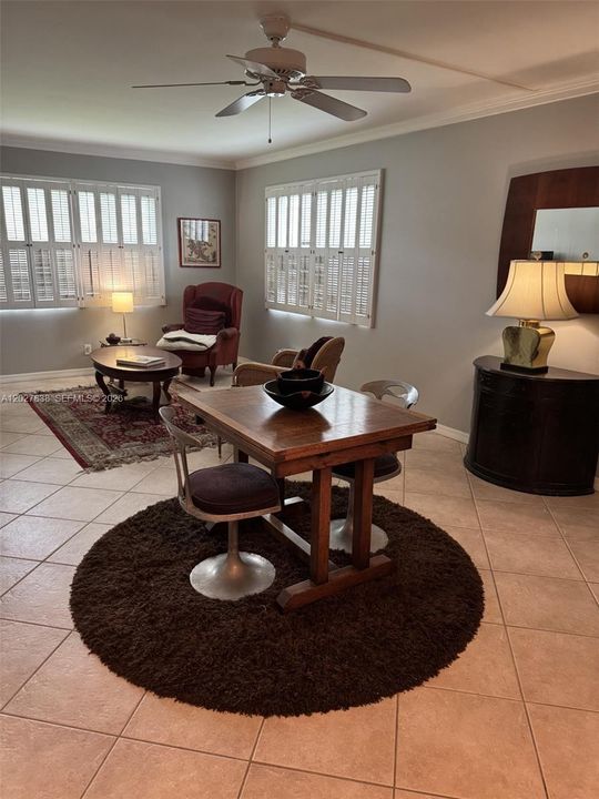 For Sale: $158,500 (1 beds, 1 baths, 750 Square Feet)