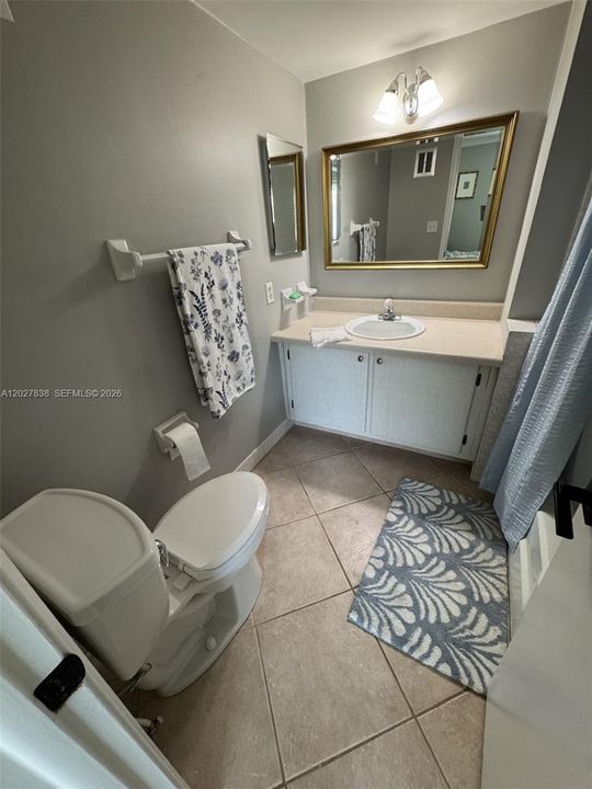 For Sale: $158,500 (1 beds, 1 baths, 750 Square Feet)