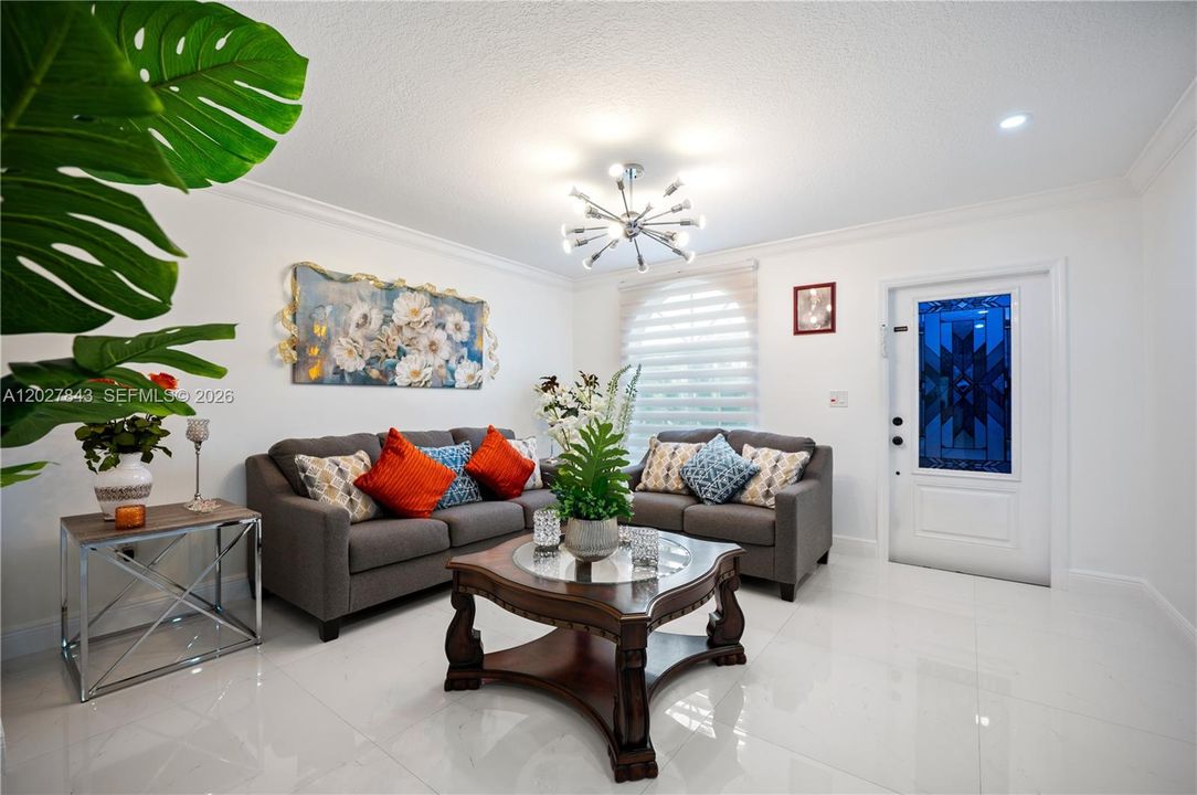 En Venta: $585,000 (3 camas, 2 baños, 1499 Pies cuadrados)