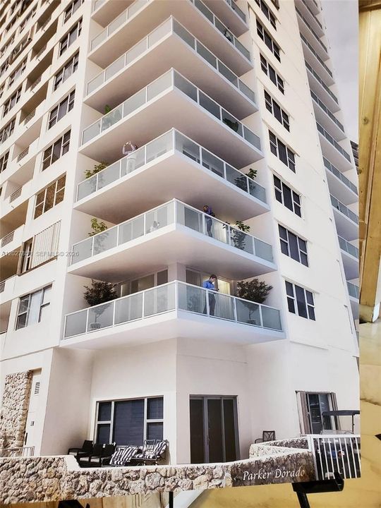 For Rent: $2,200 (1 beds, 1 baths, 582 Square Feet)