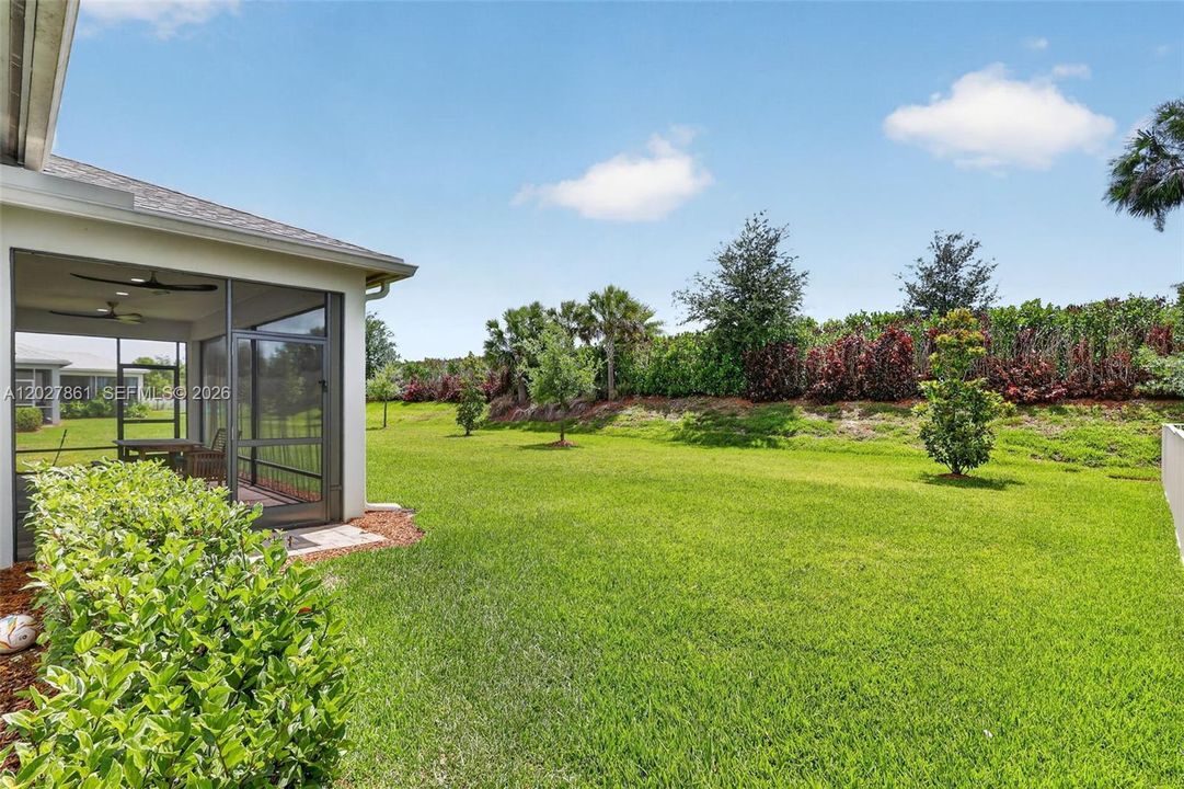 For Sale: $564,900 (5 beds, 4 baths, 2896 Square Feet)
