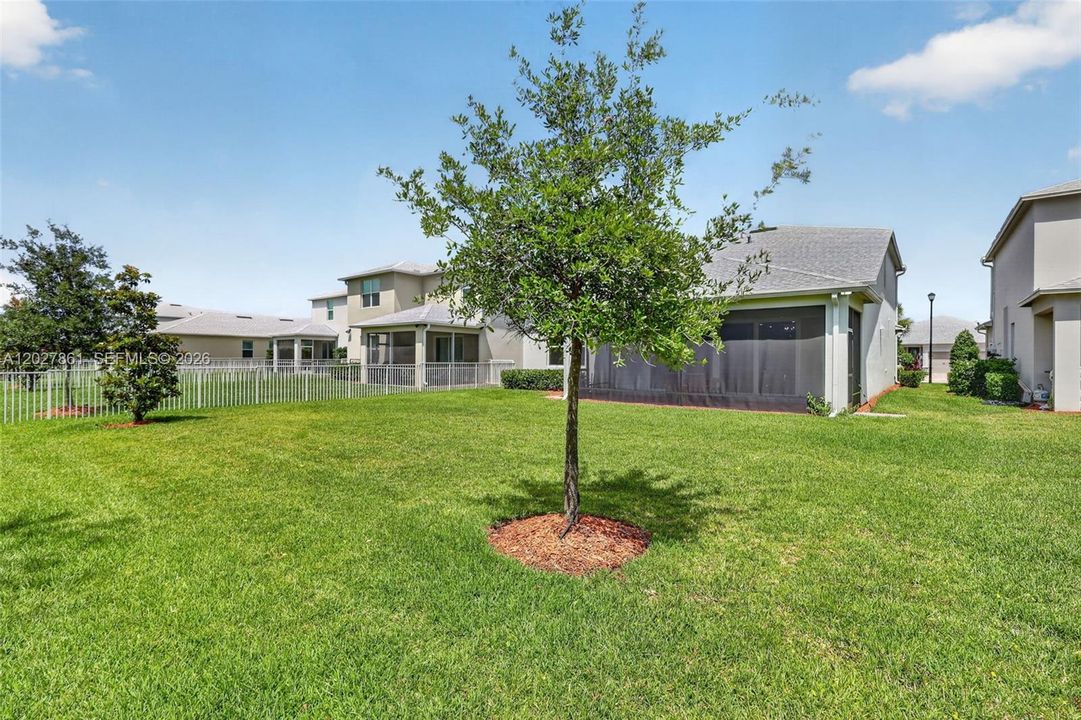 For Sale: $564,900 (5 beds, 4 baths, 2896 Square Feet)