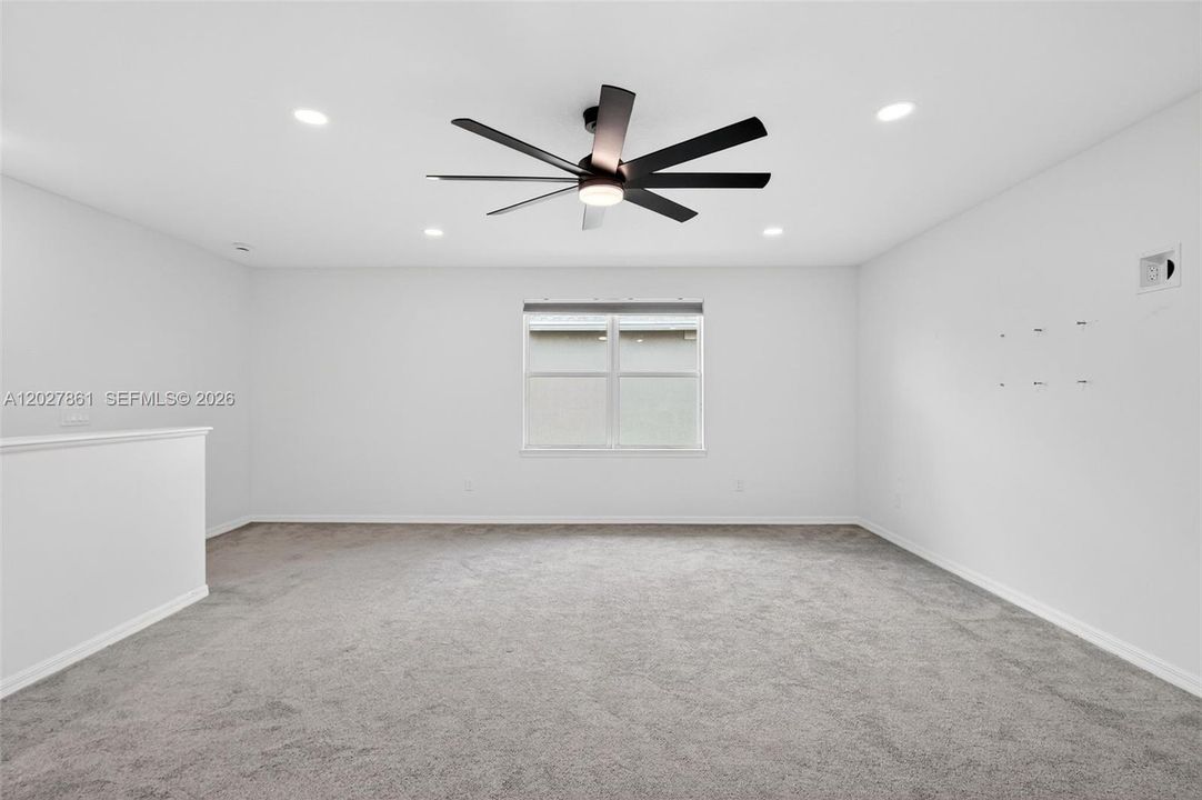 For Sale: $564,900 (5 beds, 4 baths, 2896 Square Feet)