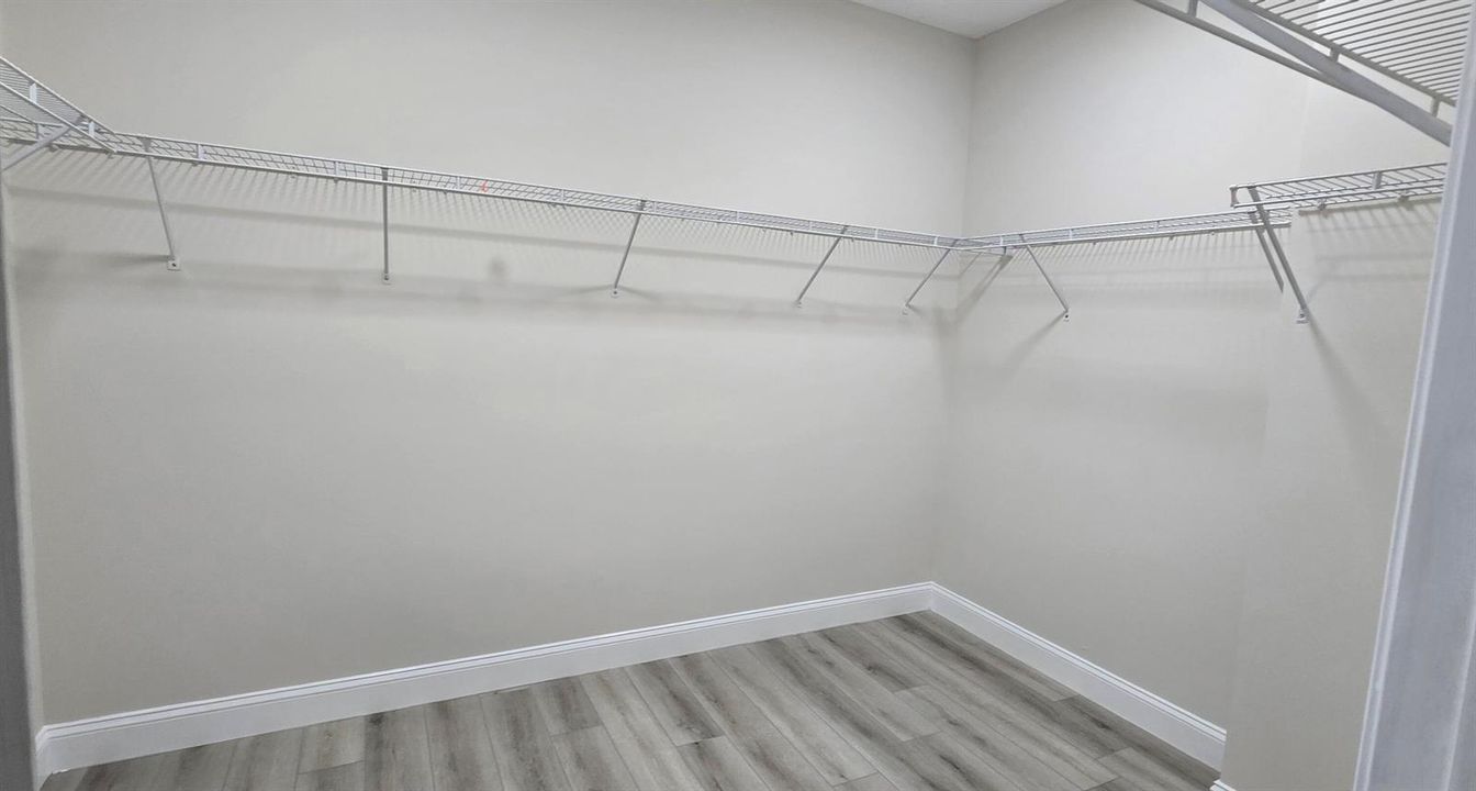 Walk in closet