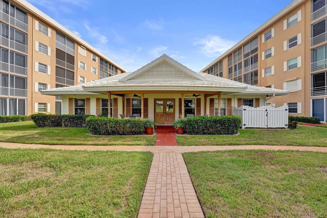 Waterway East-Clubhouse 1