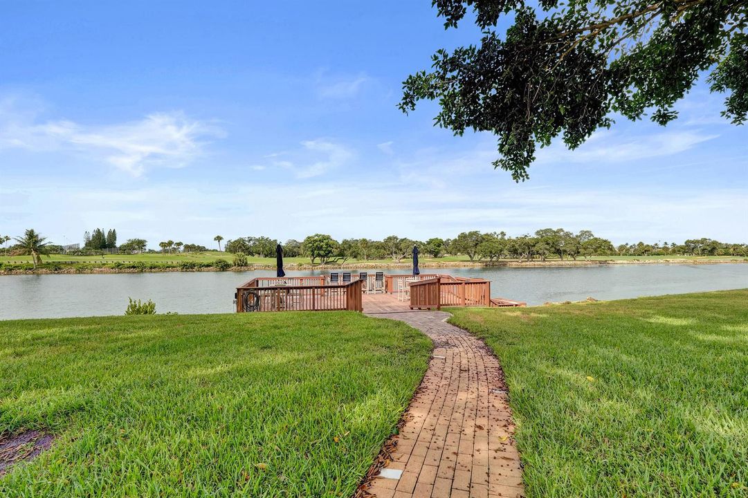 Waterway East-Pier