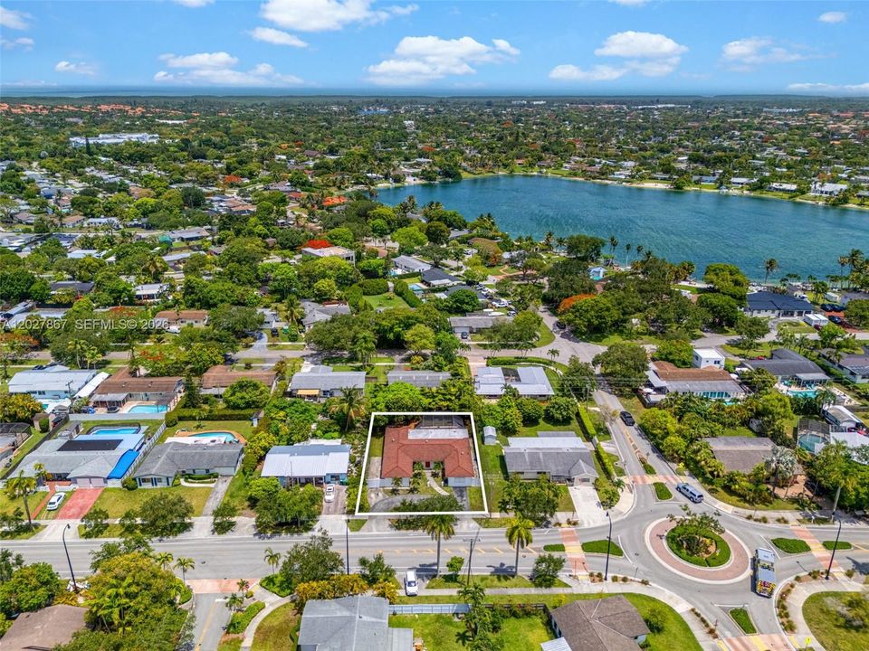 For Sale: $699,900 (4 beds, 3 baths, 2133 Square Feet)