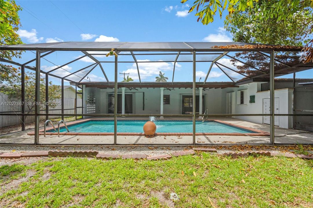 For Sale: $699,900 (4 beds, 3 baths, 2133 Square Feet)
