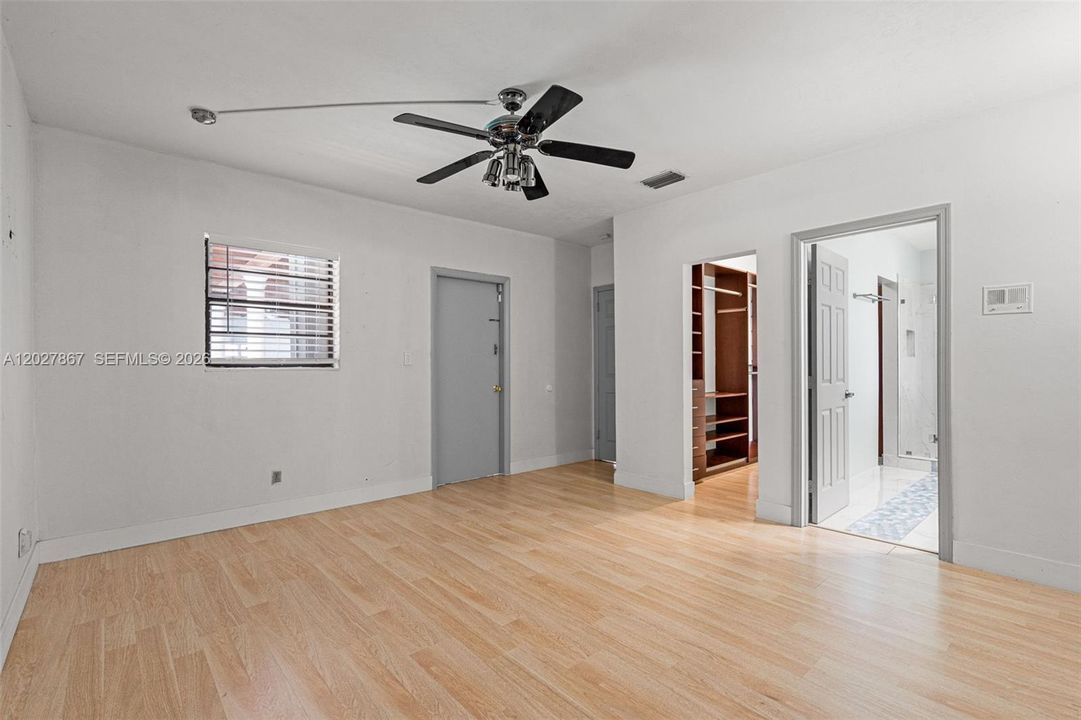 For Sale: $699,900 (4 beds, 3 baths, 2133 Square Feet)
