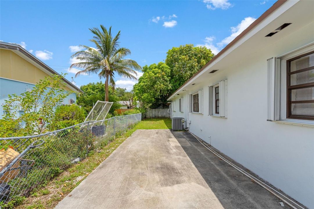 For Sale: $699,900 (4 beds, 3 baths, 2133 Square Feet)