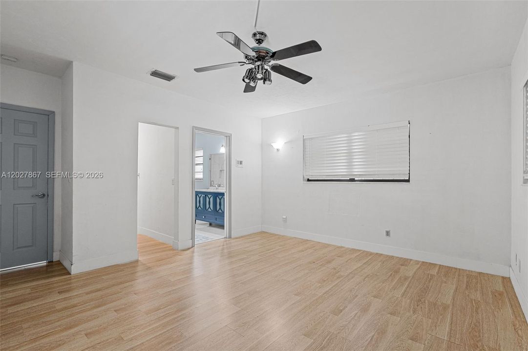 For Sale: $699,900 (4 beds, 3 baths, 2133 Square Feet)