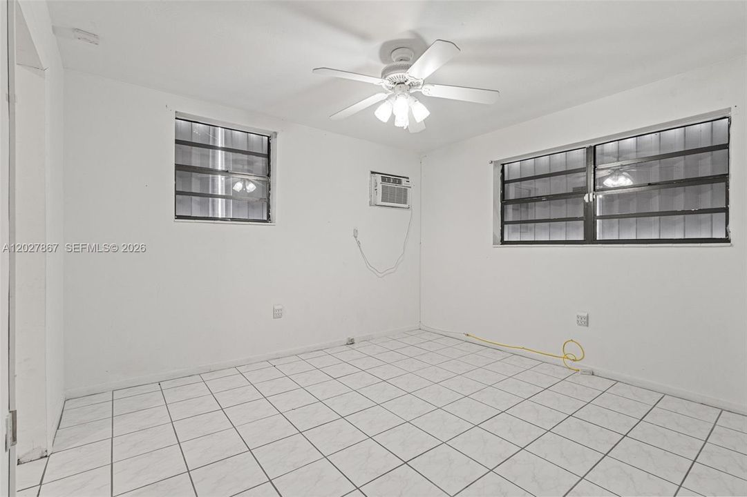 For Sale: $699,900 (4 beds, 3 baths, 2133 Square Feet)