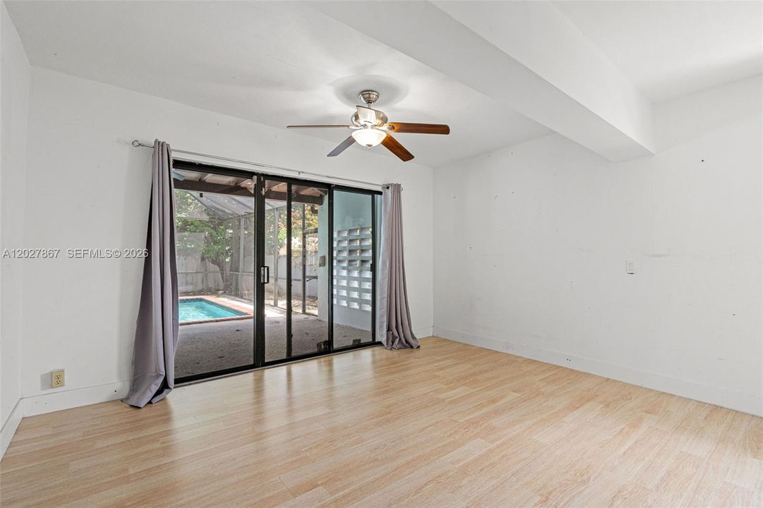 For Sale: $699,900 (4 beds, 3 baths, 2133 Square Feet)