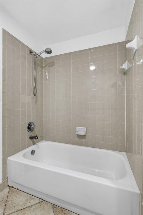39-web-or-mls-BS1A1090