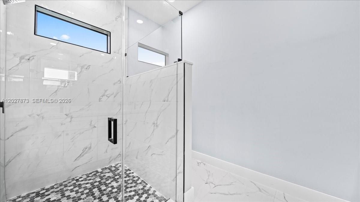 For Sale: $364,900 (4 beds, 2 baths, 1842 Square Feet)