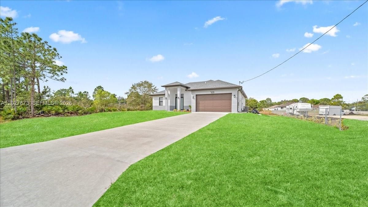 For Sale: $364,900 (4 beds, 2 baths, 1842 Square Feet)