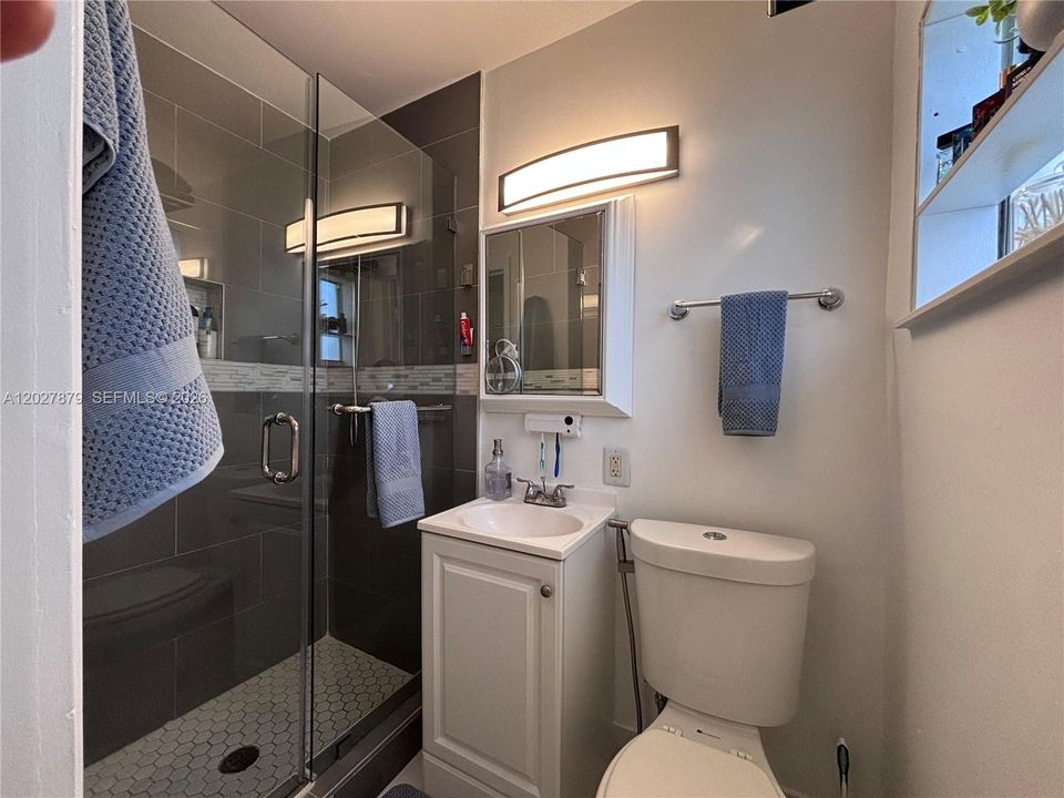 В аренду: $3,100 (3 спален, 2 ванн, 1100 Квадратных фут)