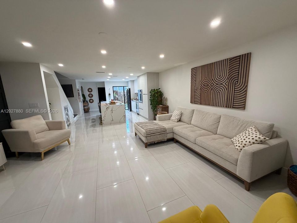 En Renta: $3,400 (3 camas, 2 baños, 1451 Pies cuadrados)