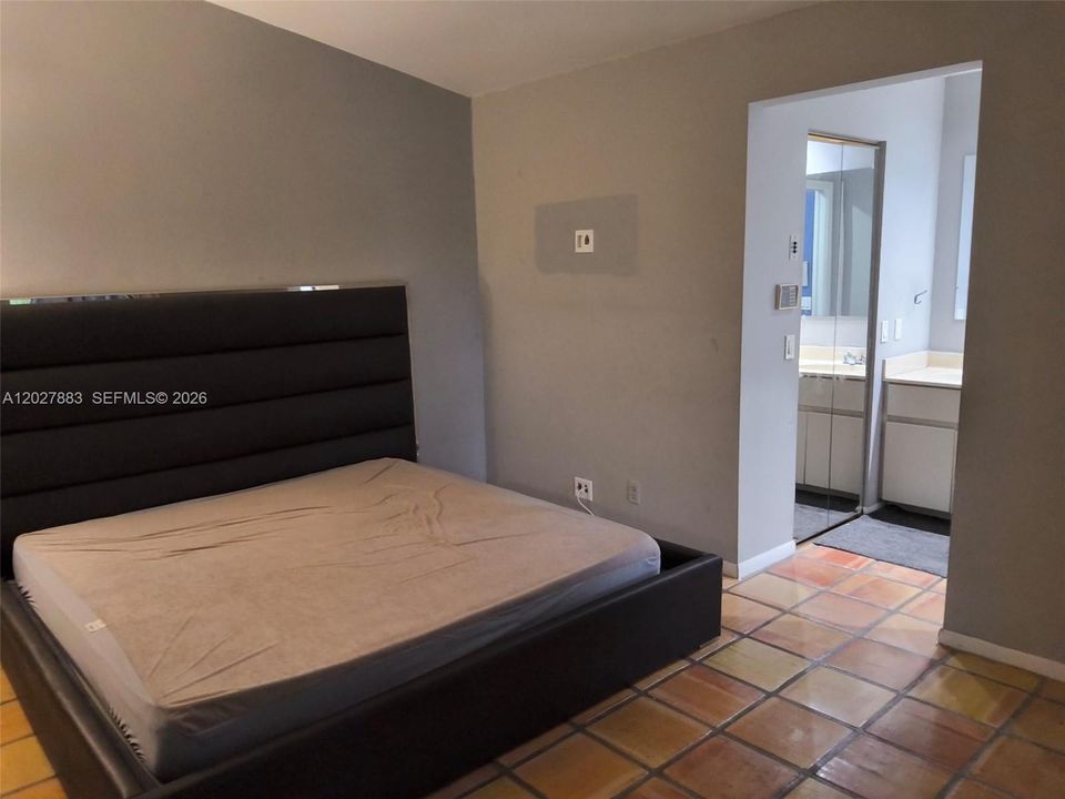 В аренду: $3,500 (3 спален, 2 ванн, 1611 Квадратных фут)