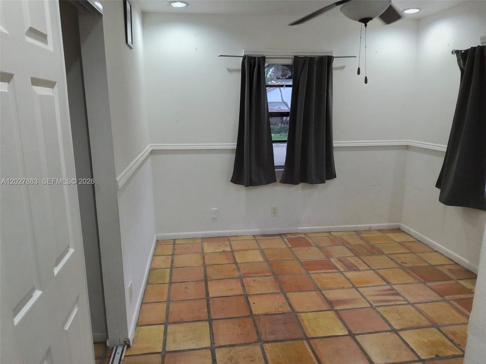 В аренду: $3,500 (3 спален, 2 ванн, 1611 Квадратных фут)
