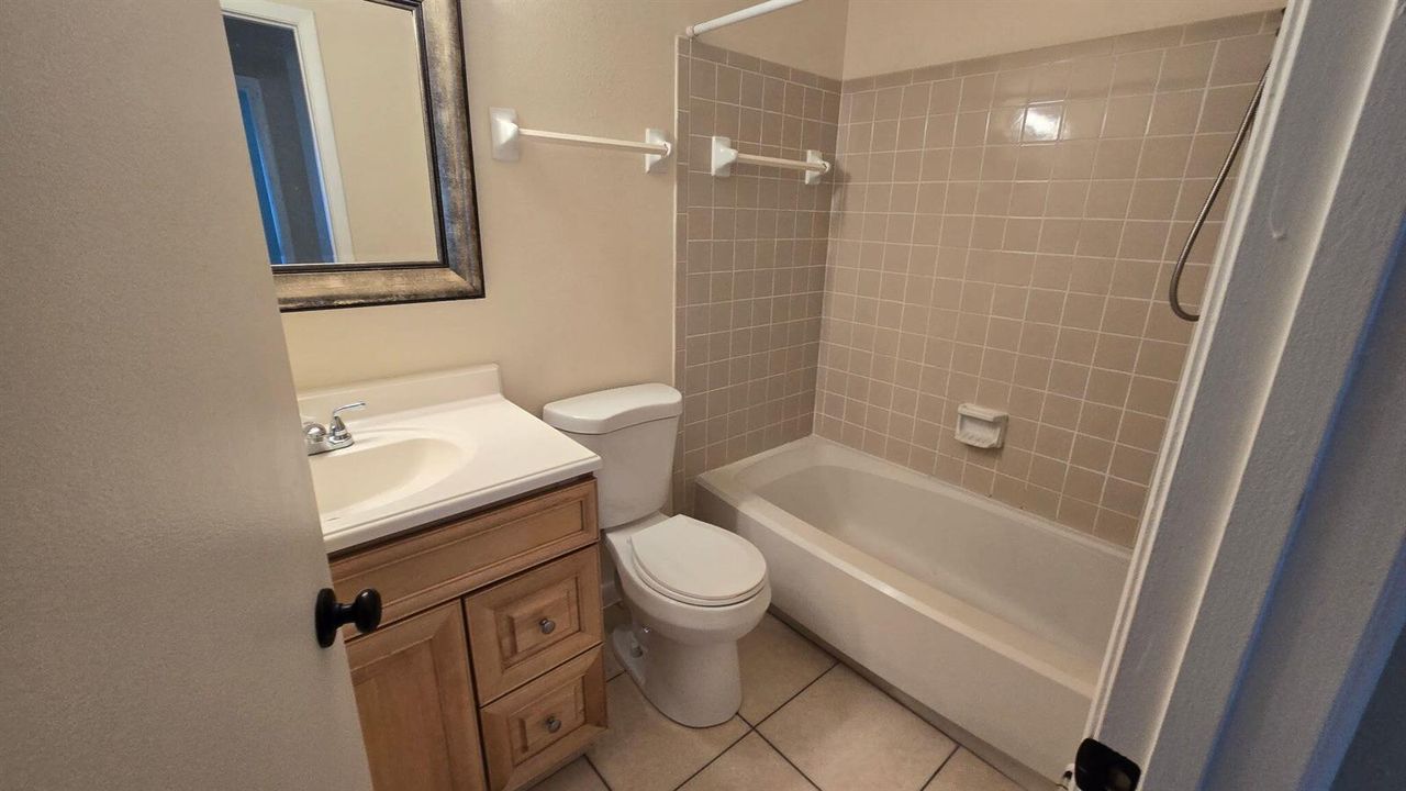 2nd Bathroom