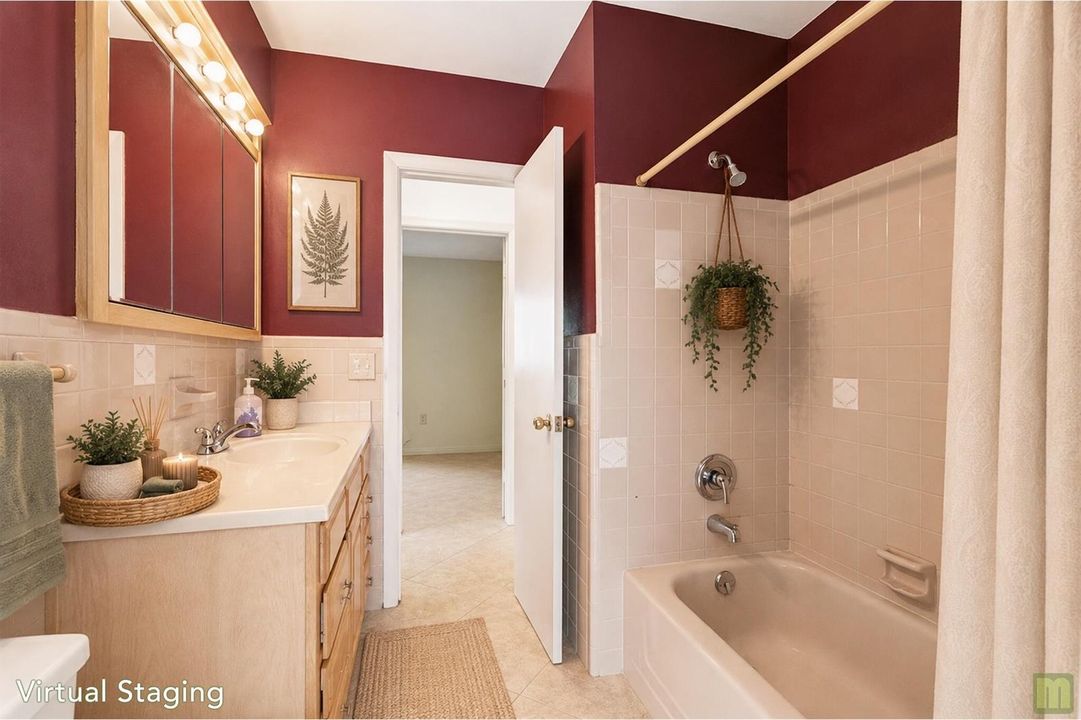 _0005_26 bath2b - staged