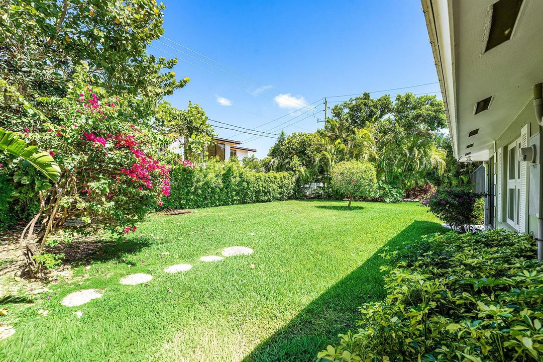 038-1350SpanishRiverRoad-BocaRaton-FL-33