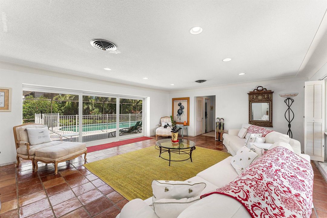 016-1350SpanishRiverRoad-BocaRaton-FL-33